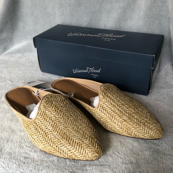 Universal Thread Shoes - Straw Slip Ons Mules New Size 9